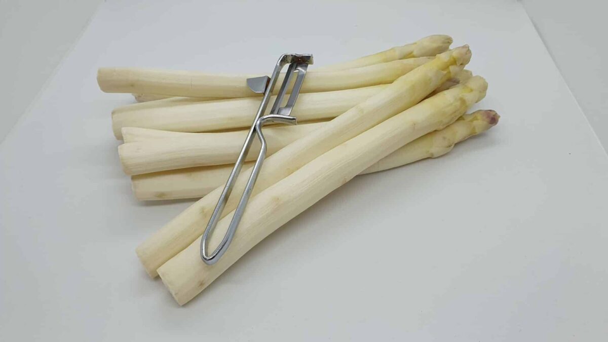 asperges wit geschild